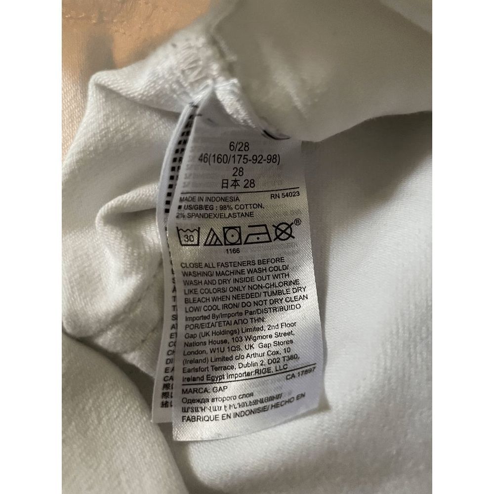 GAP Jean Shorts *White* Size 6/28 - Picture 5 of 5